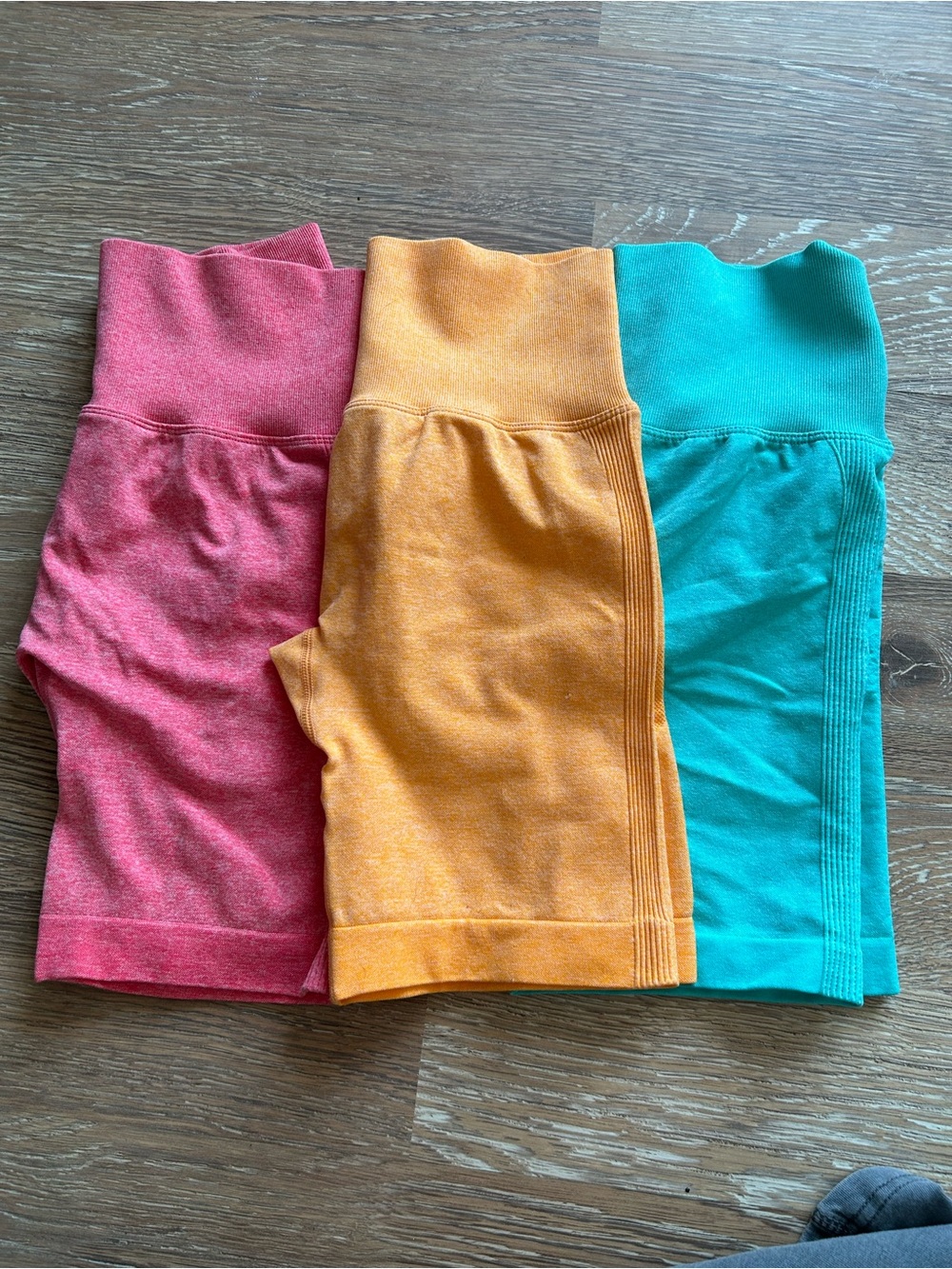 3-Pack women’s Seamless Bike Shorts - Pink, Orange, Teal